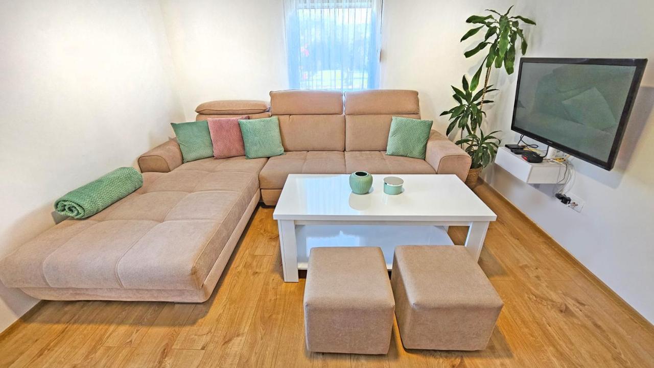 Holiday Home Natura With Private Pool Mostar Extérieur photo