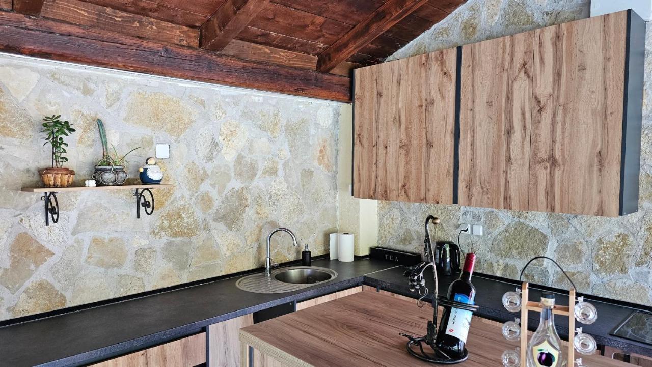 Holiday Home Natura With Private Pool Mostar Extérieur photo